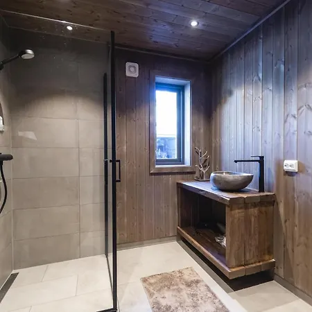Moderne Med Badstue - Ski-in&ski-out